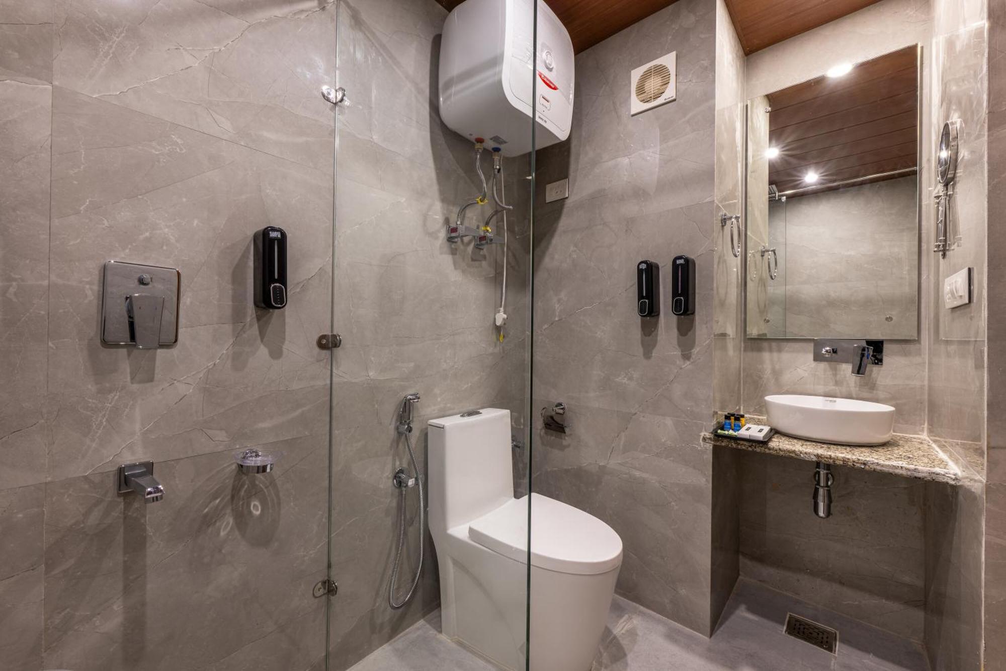 Echor Himalayan Heights Luxe Manali Ξενοδοχείο Εξωτερικό φωτογραφία