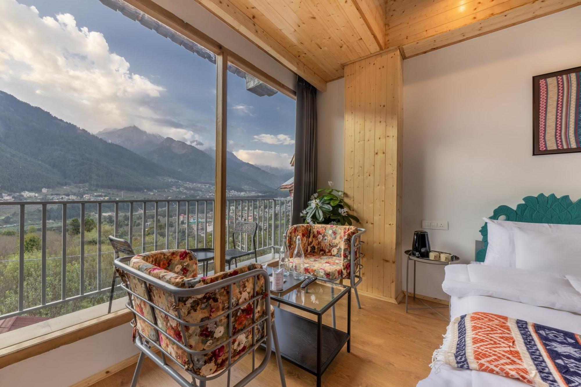 Echor Himalayan Heights Luxe Manali Ξενοδοχείο Εξωτερικό φωτογραφία